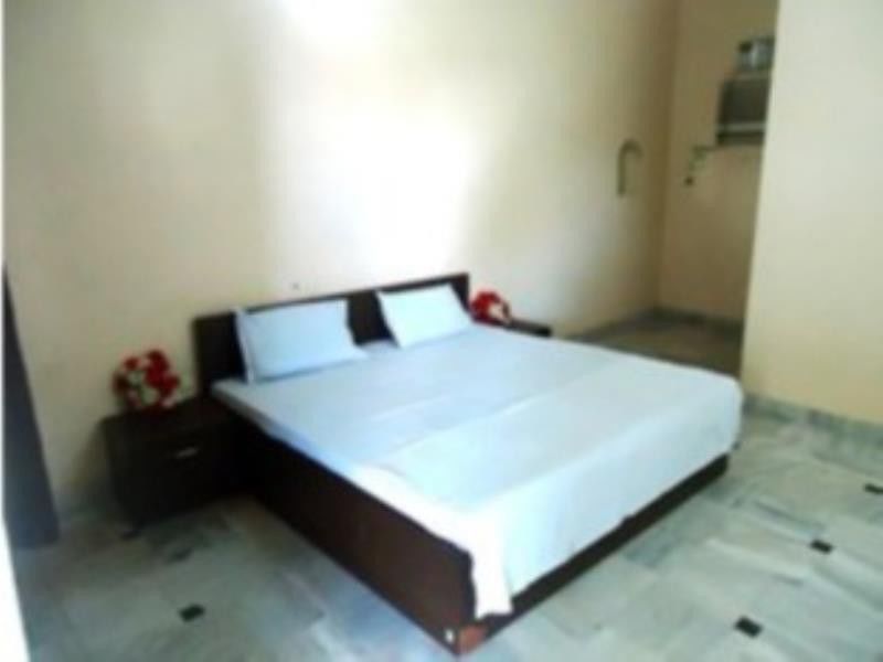 Kedar Dham Hotel Mathura Ngoại thất bức ảnh